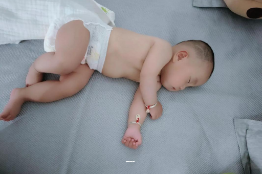 五家渠五个月宝宝呕吐